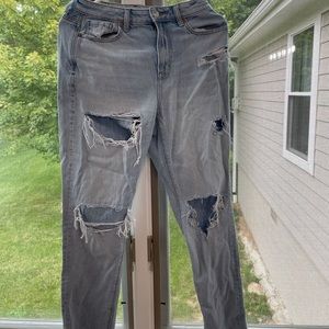American eagle mom jean in good condition size 2